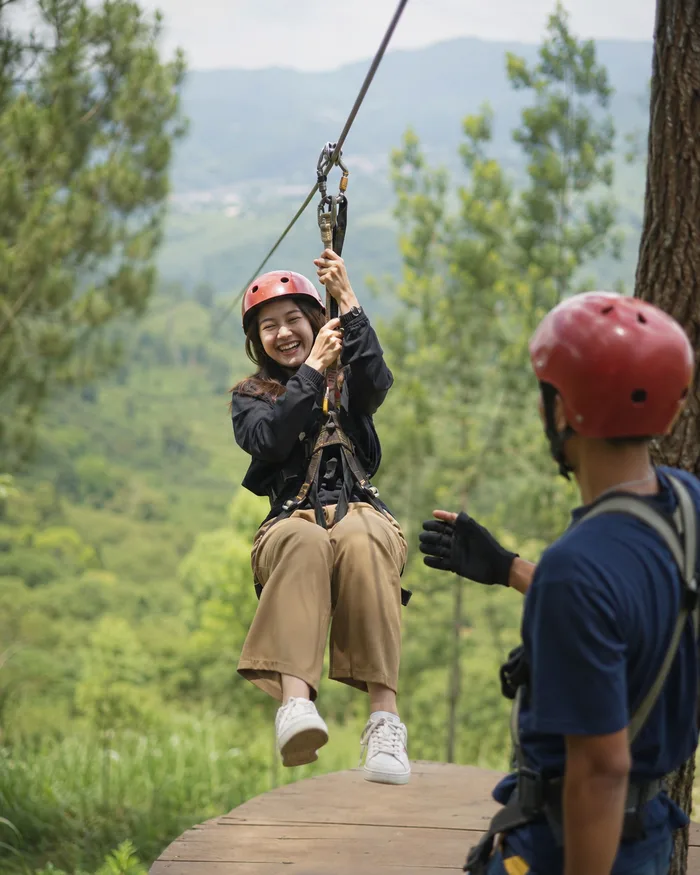 Aktivitas flying fox Bumi Selatan